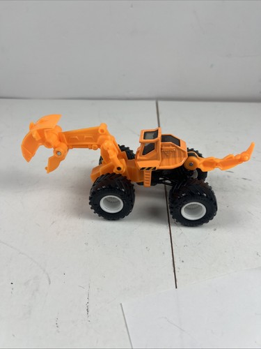 Monster jam dirt squad dugg - dirt,