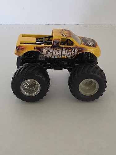 Hot wheels monster jam grinder - hot,