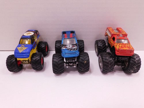 Hot wheels monster jam trucks - hot,