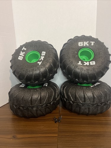 Mega monster jam grave - grave, digger